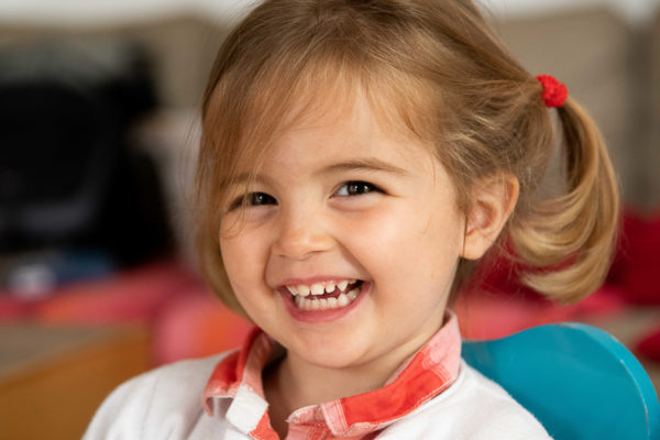 Sourire de petite fille