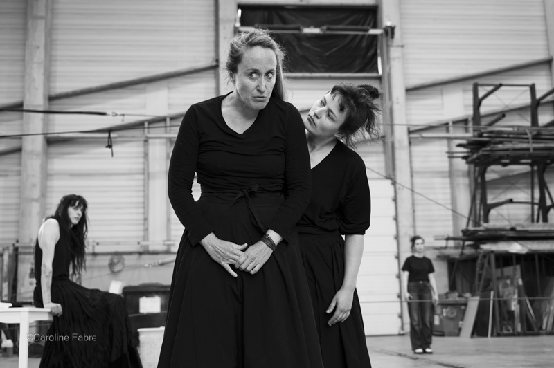 Artiste en scène, Sofia Antoine et une autre actrice